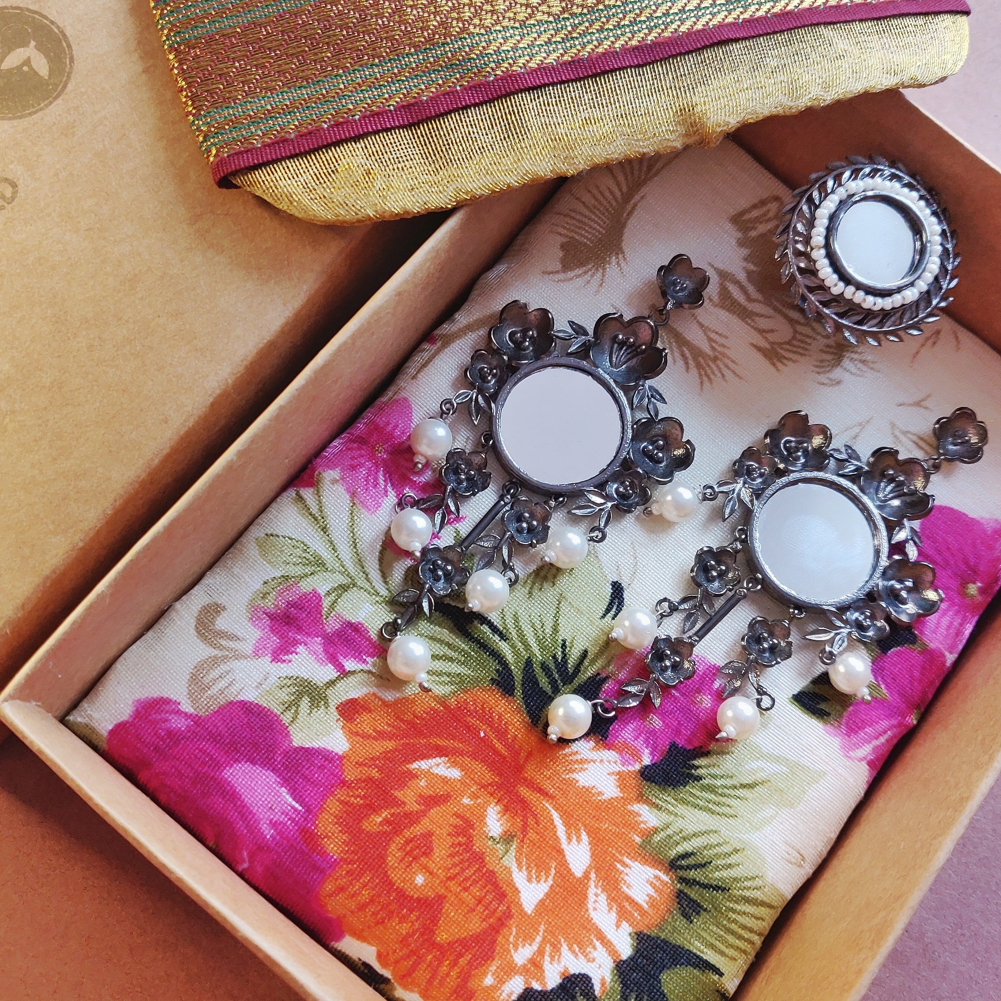 Floral Mirror Earrings and Ring Set in Dark Finish