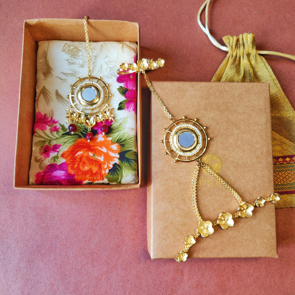 Floral Hathphool and Maang Tikka Set in a Giftbox