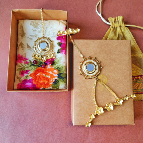 Floral Hathphool and Maang Tikka Set in a Giftbox