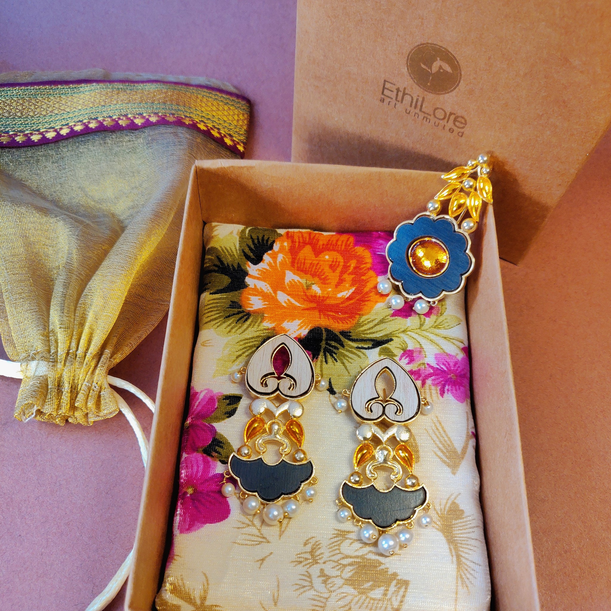 Jharoka Earrings and Brooch Pin Couple Gift Box