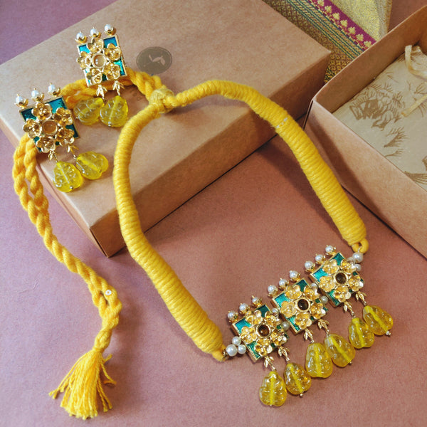 Dandelion Choker Earring Set in Yellow Gift Box